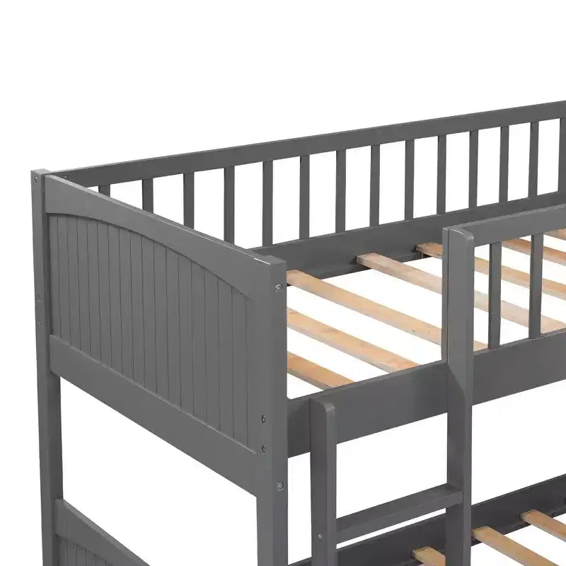 Letto a soppalco triplo Twin Sleeper con cassetti e area giochi, salvaspazio per bambini