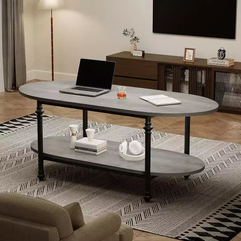 Tavolino da salotto, tavolino ovale a 2 livelli in legno con gambe in metallo a colonna romana e ripiano aperto, tavolino da cocktail industriale