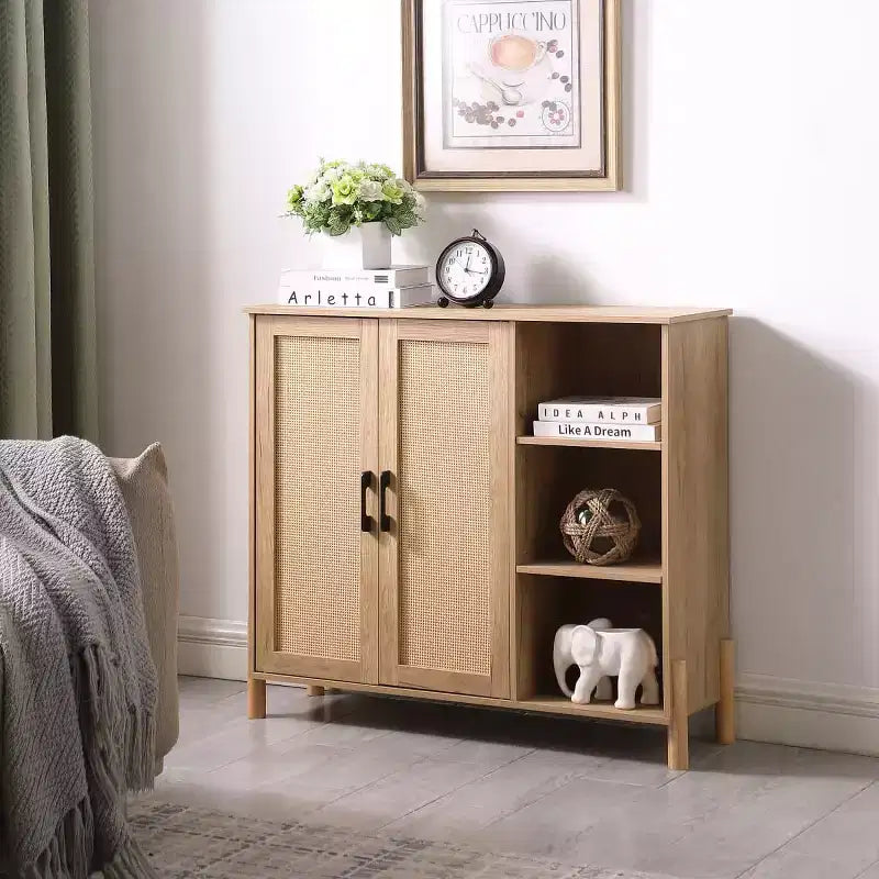 Mobiletto Mid-Century Boho con Ante in Rattan Intrecciato, Ripiani Regolabili e a Giorno per il Soggiorno