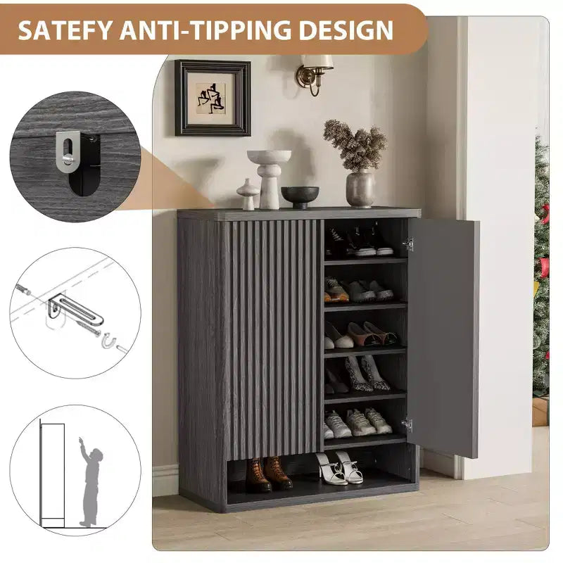 Scarpiera da 80 cm con ripiani regolabili, mobile portascarpe in legno con ante scanalate per ingresso e soggiorno