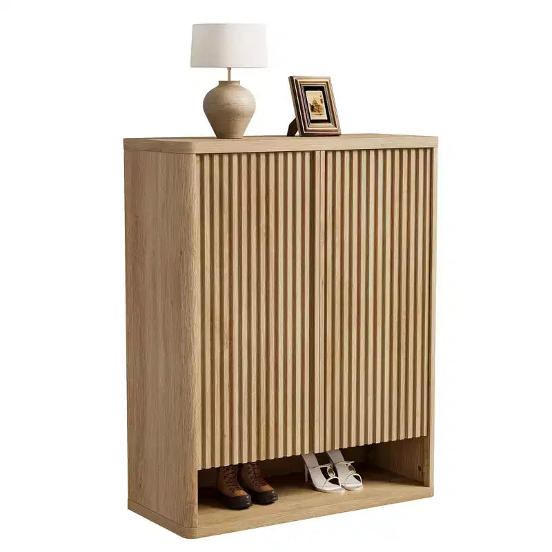 Scarpiera da 80 cm con ripiani regolabili, mobile portascarpe in legno con ante scanalate per ingresso e soggiorno
