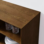 Madia e mobile TV moderno di metà secolo da 47" – Credenza con ante scorrevoli a persiana e gambe in legno massello
