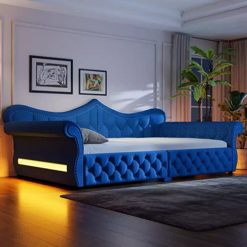 Letto a Divano Imbottito Queen Size con Illuminazione a LED – Rifinitura con Borchie, Schienale in Lino Trapuntato, Capacità 272 kg