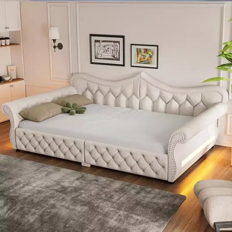 Letto a Divano Imbottito Queen Size con Illuminazione a LED – Rifinitura con Borchie, Schienale in Lino Trapuntato, Capacità 272 kg